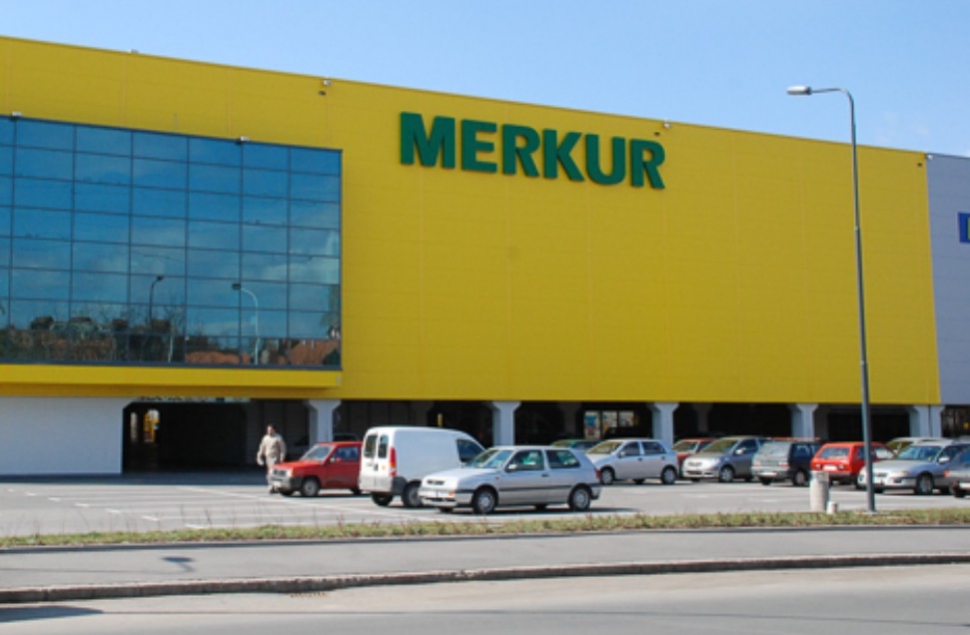 Merkur shopping mall Karaburma
